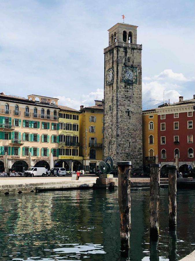Ferienwohnung Lantica Torre Riva del Garda Exterior foto