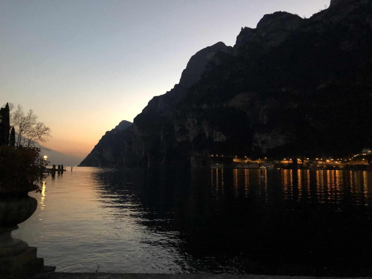 Ferienwohnung Lantica Torre Riva del Garda Exterior foto