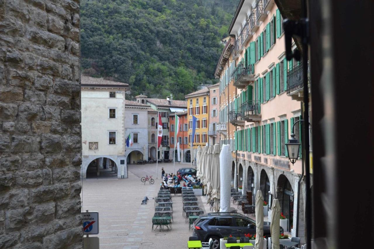 Ferienwohnung Lantica Torre Riva del Garda Exterior foto